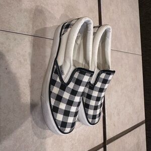 Woman’s Mudd shoes